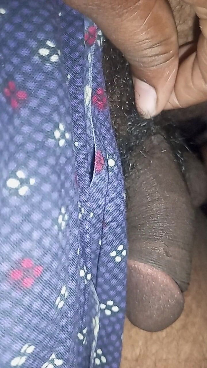 Hungry cliff: Desi čůrák