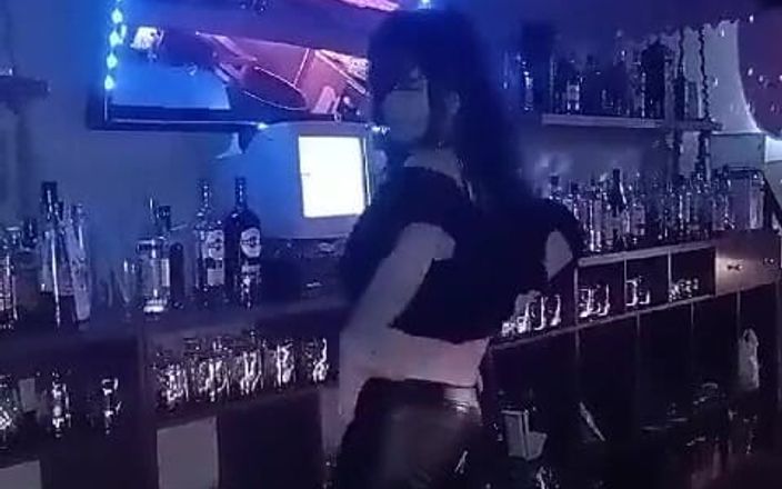 Spaingirl Natalie: Barmen striptýz