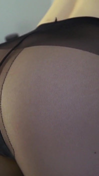 Er gerissene meine nylons, um mir den besten orgasmus zu geben
