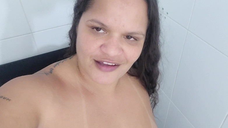 Paty Bumbum: Masturbarsi con il mio capo Vagner