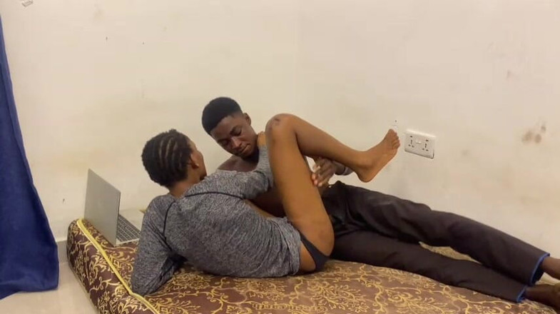 Xxx69bang: Yahooboy Fickte Seine Freundin Hardcore