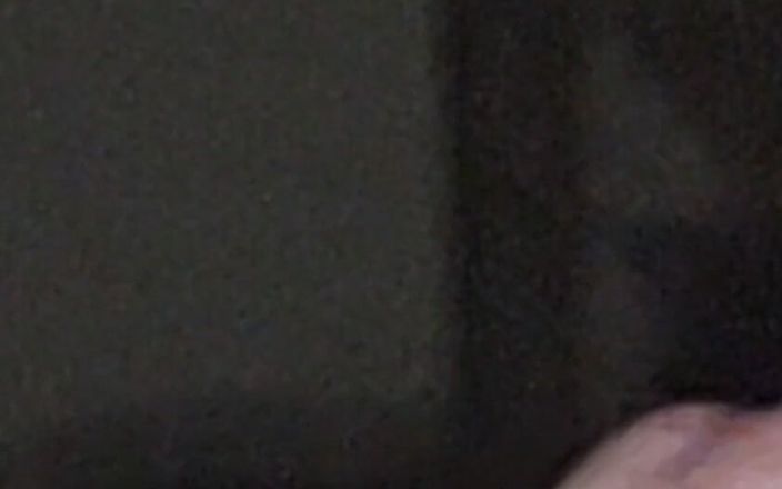 50butstill20ish: 彼女はその週に私の精液をすべて集め、毎週金曜日にそれを彼女の顔に塗りつけます!
