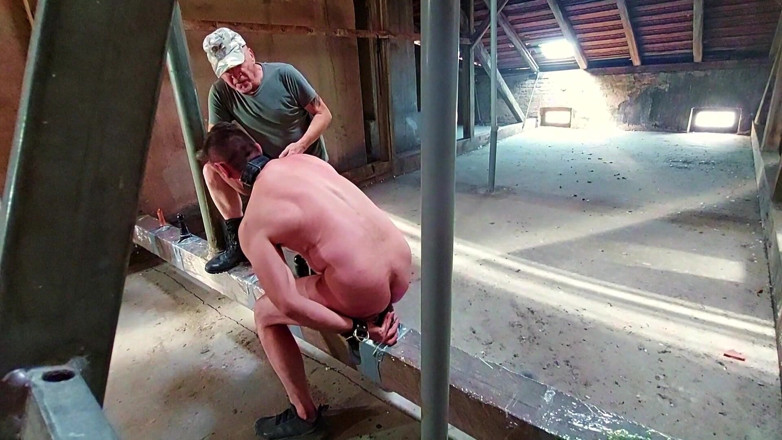 Master Drex: Unter dach - dildos