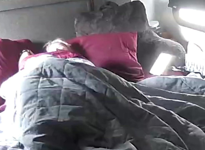 KittieNoOne: 나를 위한 아침 오르가즘과 그를 위한 정액 덤프