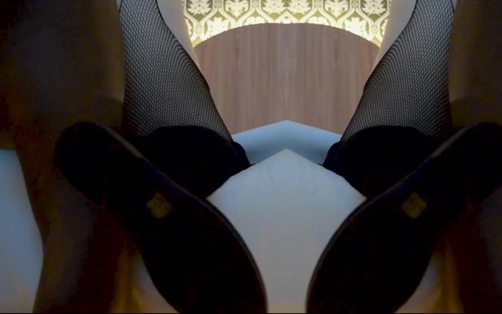 TrotzillaTheGod: Sexy grandota chupa bbc después de visita en casa encantada