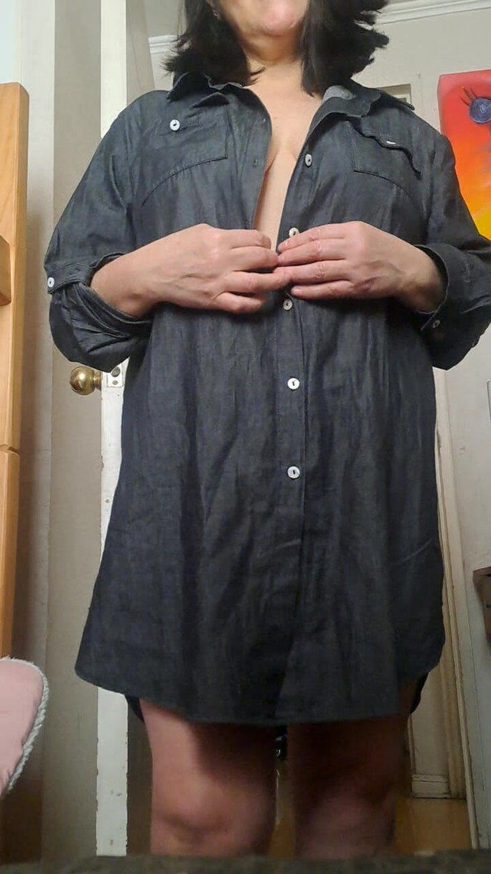 Mommy big hairy pussy: Můj nevlastní syn se zapne tím, že vidí mé chlupaté, zralé...