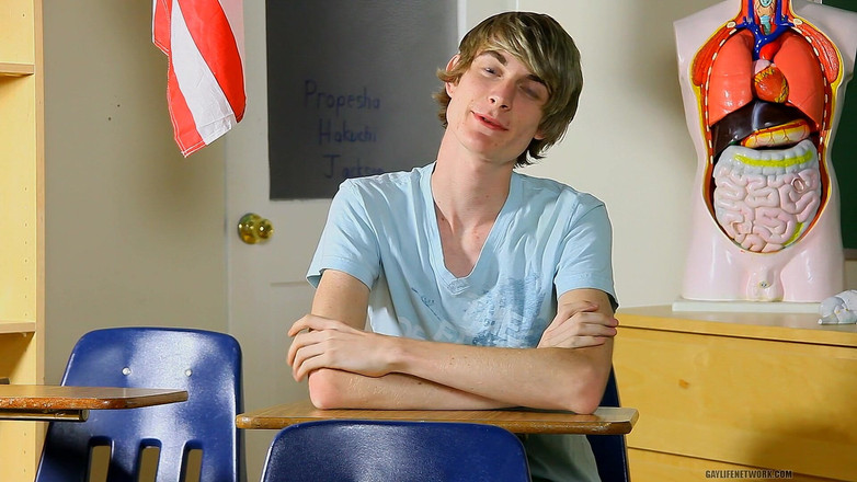 Teach Twinks: Hottie Preston Andrews has a few things to share