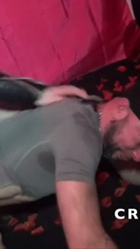 O jeuen hetro baois eun gay para o dia do dia do valentin