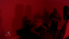 Reds Fetish Emporium: 双 dom 会话