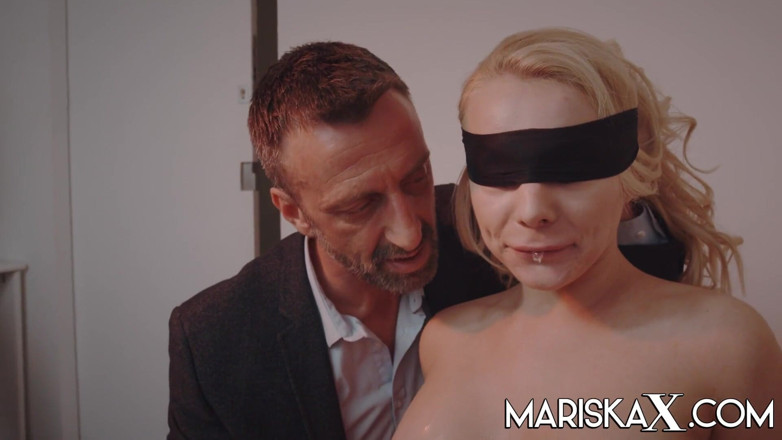 Mariska x: Calling a Lover for My Girlfriend