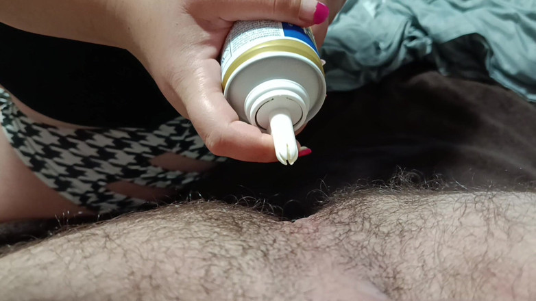 Miriamdavid97: Hete vrouw likt manlief kont na geneukt door grote zwarte...