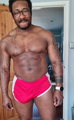 Amadeus: Red Shorts Big