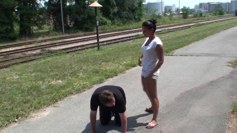 Femdom Austria: Kicking outdoor