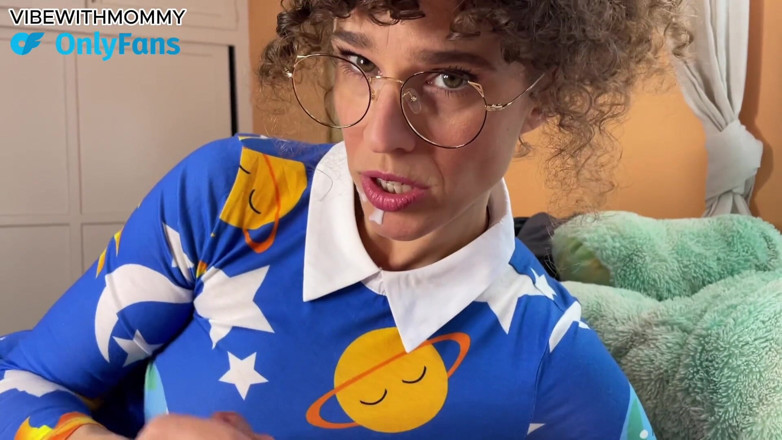 VibeWithMommy: Jewish Stepmom Rewards Stepson