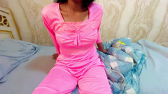 Sexy Zoya: 性感的Zoya - 穆斯林男孩在新德里的oyo酒店操他的继母