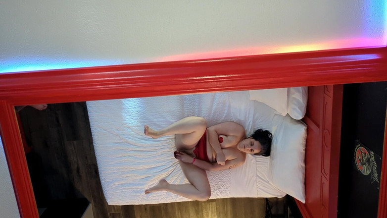 Always Fun No Pants: Het fru lurar runt och väntar på att bli knullad...