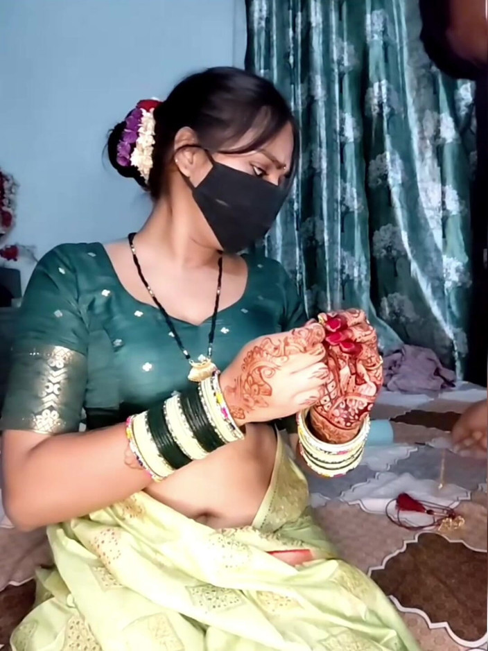 Nisha bhabhi ki chudai: 嘴操一个霍尼女孩。