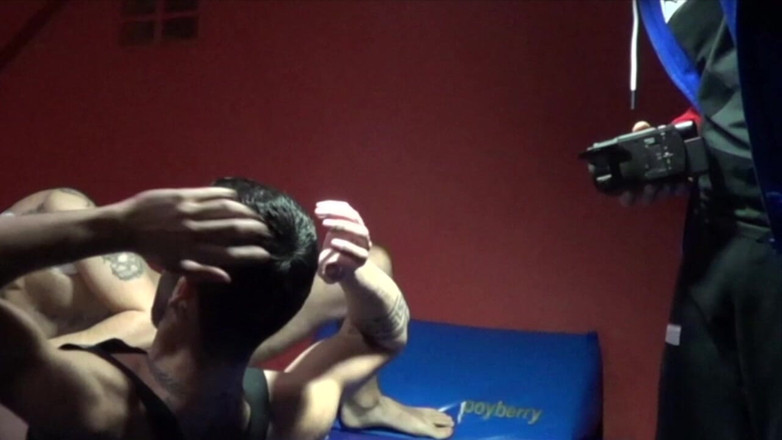 XXL gape hole used bareback by hard fuckers: Dougls Ufkedd Raw by Alexis Xxl