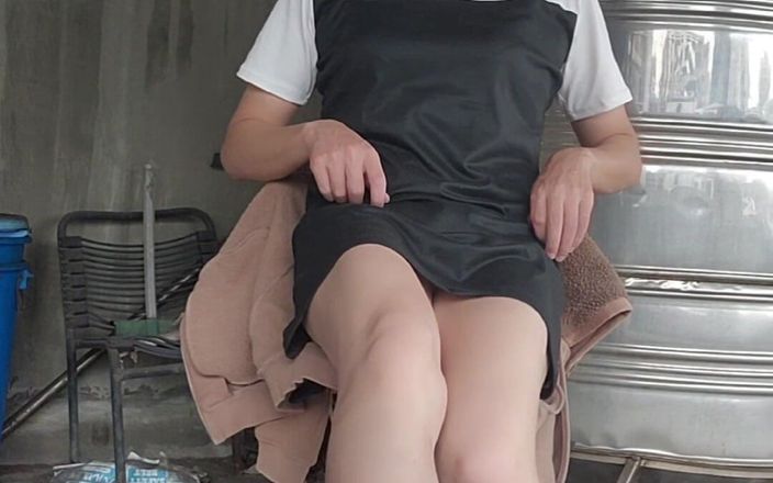 Taiwancdgirl: Sería emocionante si pudiera tener sexo aquí.
