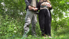 OurFetishLife: Ręka zięć w majtkach teściowej, podczas gdy ona wyciąga sutki...