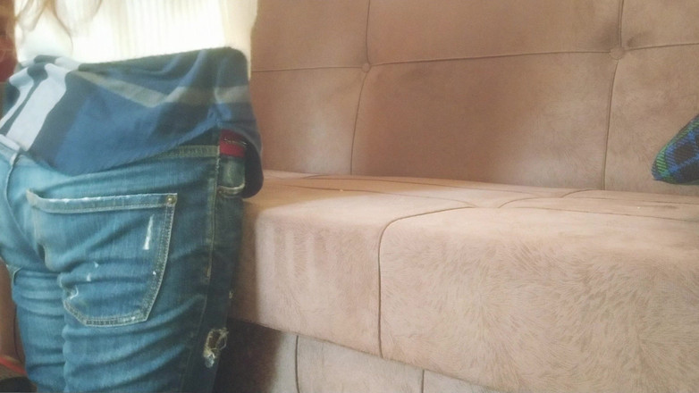 Teen and Milf Female Sex: The MILF Who Comes to Clean the House Undresses and...