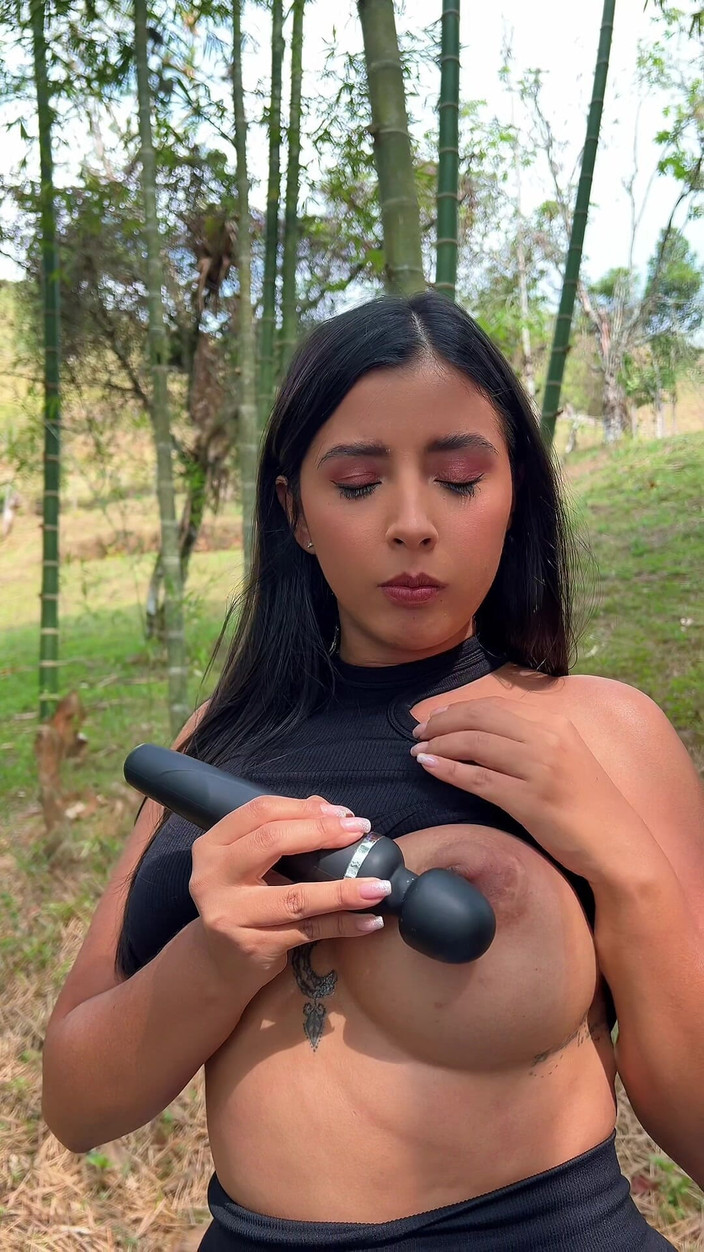 linahenaossx: Je Gicle Au Milieu De La Nature