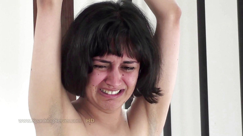 Spanking Server: Cambuk toket Yasmeena