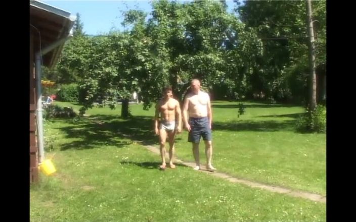 Forte Porno: Hai con đĩ trẻ tuổi bị hai con cu to đụ và...