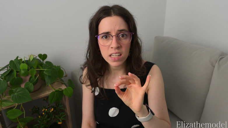 ElizaTheModel: Punição humilhante da madrasta com raiva