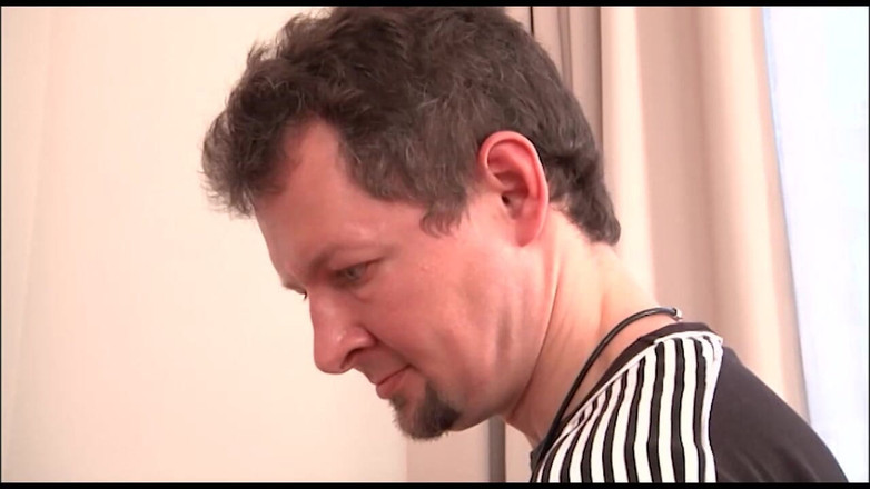 DEUTSCHE AMATEUR: Giovane troia paffuta innamorata