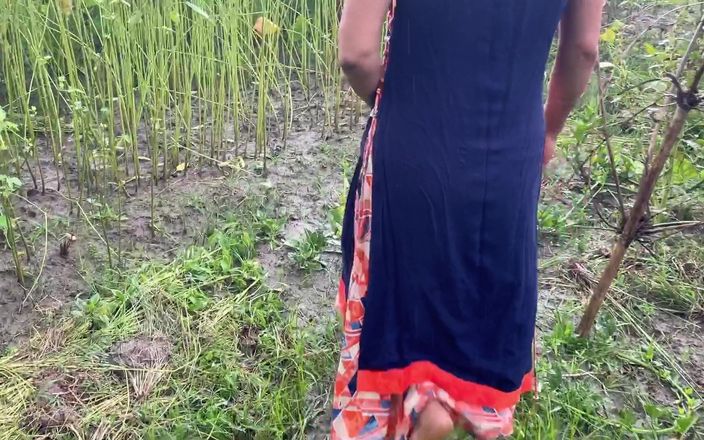 Bongcouplexxx: Sexo ao ar livre na chuva traindo vila bengali bhabi...