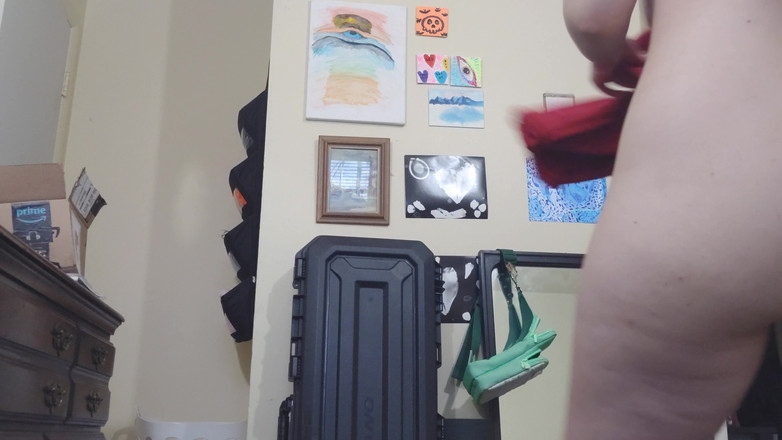 lilredvelvettt: J’essaye toutes mes jupes