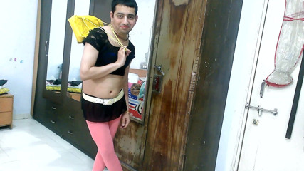 Cute & Nude Crossdresser: Sevimli kadın kılıklı travesti kadın sevimli küçük kıyafetli tatlı lolipop.