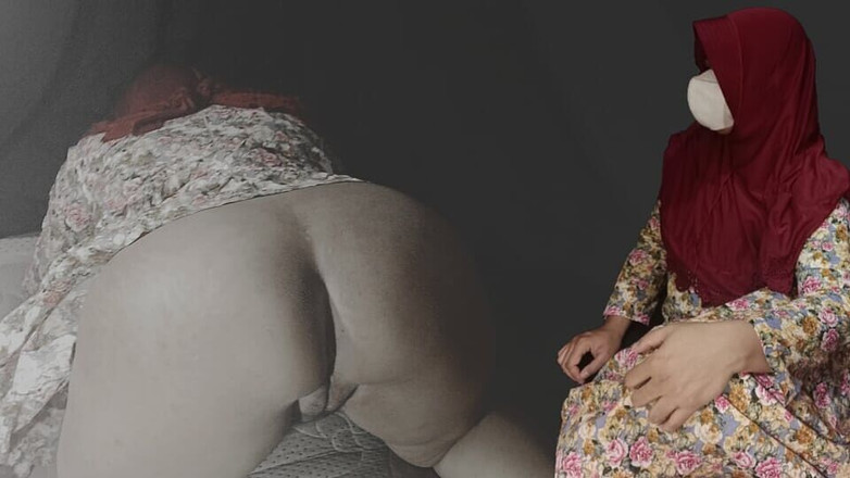 Ayuningsih: Muslim yang bertudung