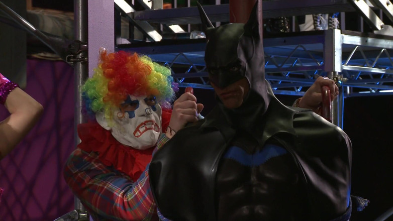 CBD Media: Batman Robin Catwoman i Joker uprawiają seks grupowy z młodymi...