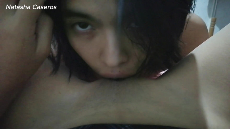 Natasha Caseros: Kawan baik saya datang ke rumah saya untuk menjilat pepek...