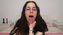 ElizaTheModel: Je te regarde la langue dehors