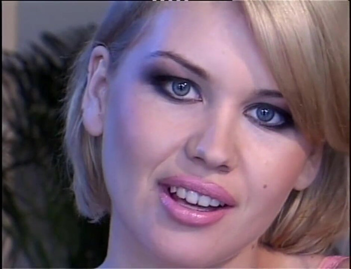 XTime Vod: Fete frumoase care se masturbează în pizdă cu penetrare cu vibrator