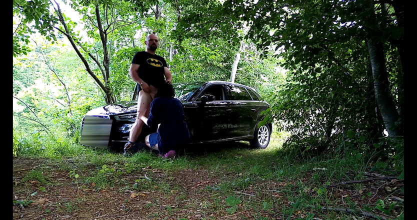 Toilet Mommy: 同僚のチンポをしゃぶる