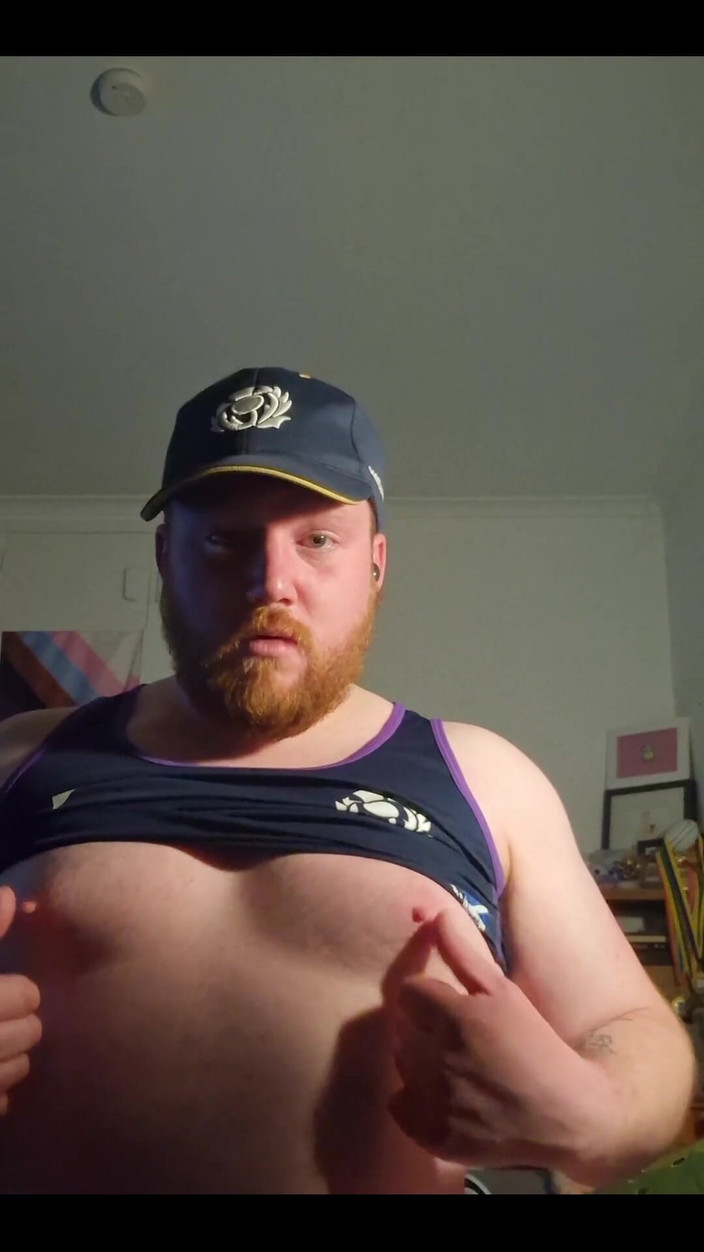 Touchstone: 더 많은 구멍 플레이와 표시