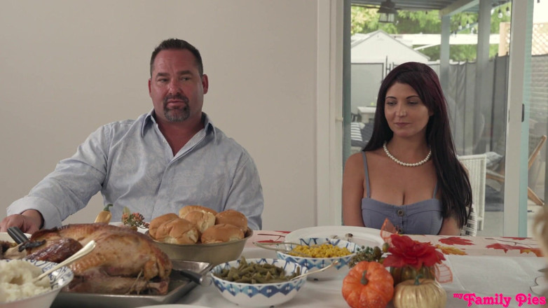 My family pies: La mia matrigna viene per il Ringraziamento - S16:e4
