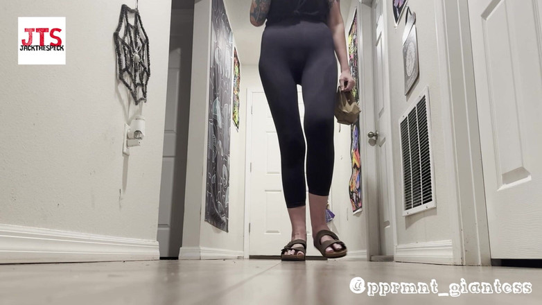 Peppermint Giantess: ゲーム女神 - 巨人女性視点コラボ JTS