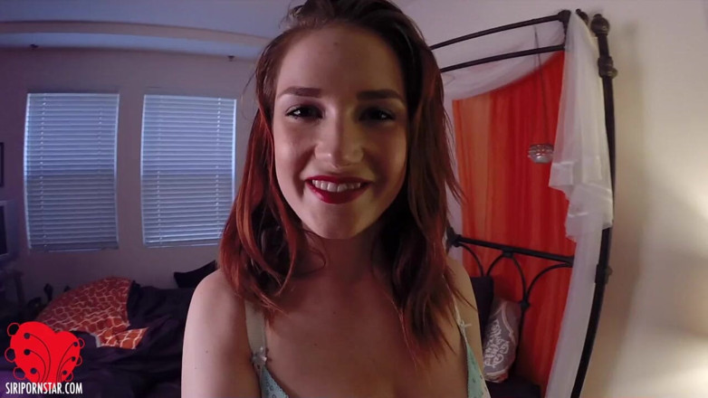 Siri Pornstar: Порнозвезда-красотка делает киску в видео от первого лица