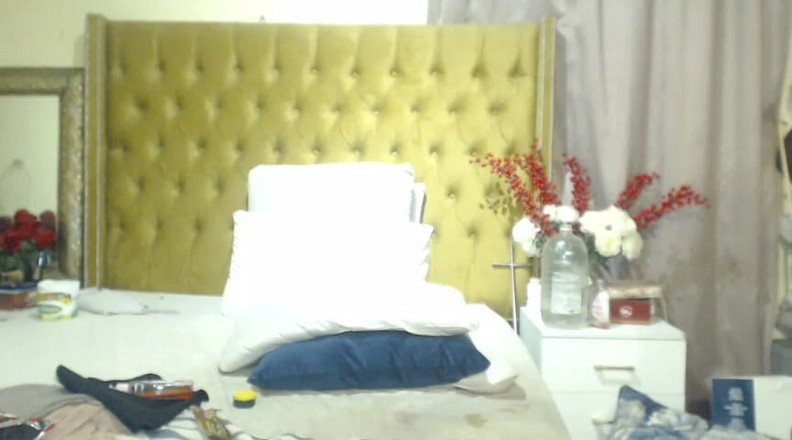 Legendary Booty Overdose: Škádlení s velkými přírodními prsy