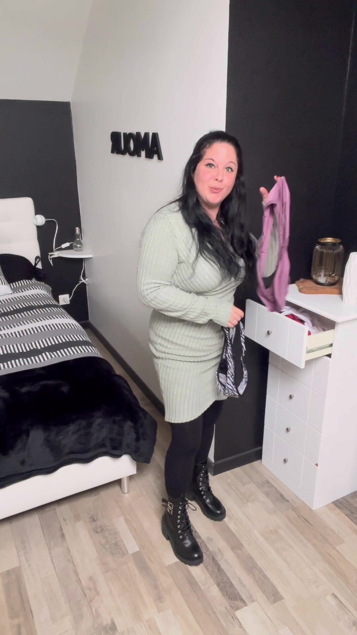 Maitresse Clara: JOI &amp; CEI, el tío desaliñado que me gusta mis tangas