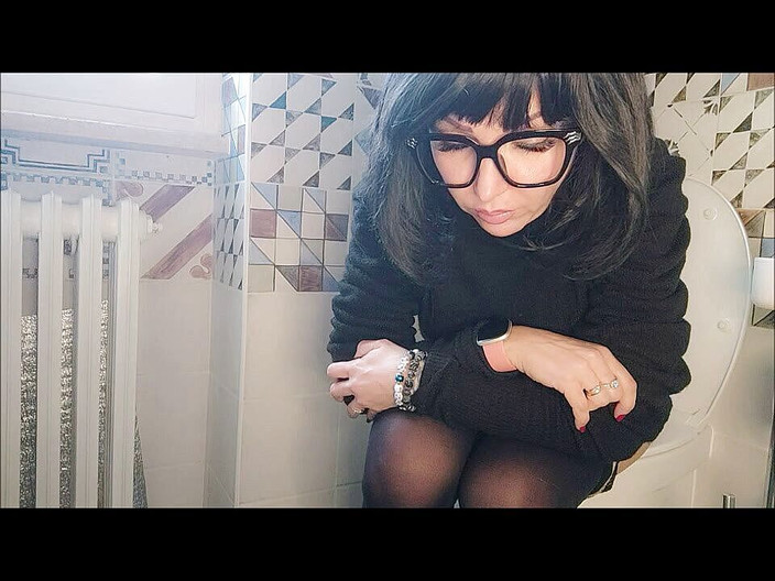 savannahamatoriale: Žhavý hluk z wc