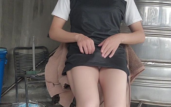 Taiwancdgirl: Sarebbe eccitante se potessi fare sesso qui.