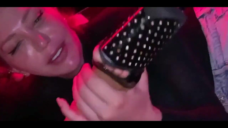 Mistressrola: Suge pizda vitregă sora ta