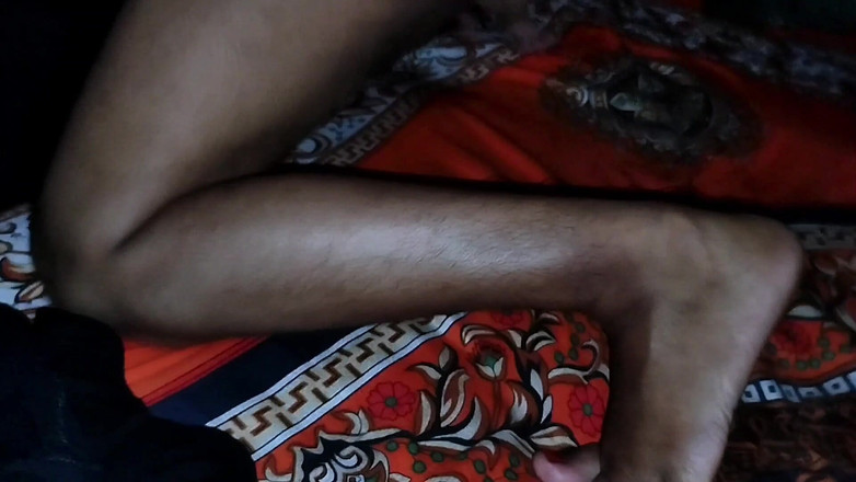 Deshi women: Si tu as une copine aussi sexy, baise-la aussi. Elle...