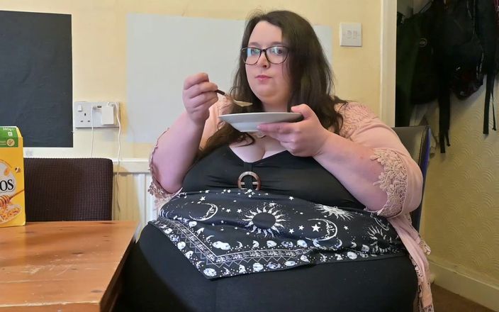 SSBBW Lady Brads: Ich habe milch für eine riesige SSBBW-göttin